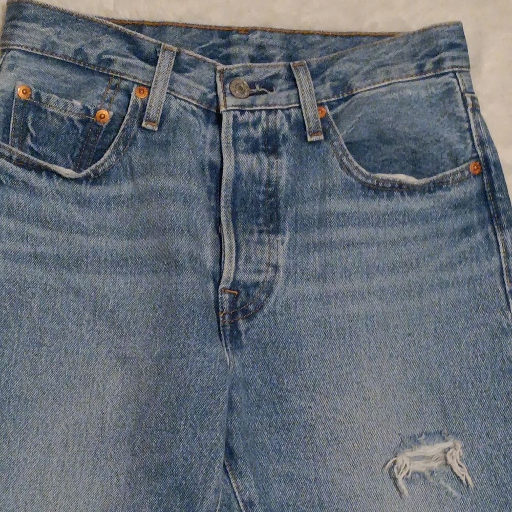 Levi's 501 Jeans - Picture 4 of 5